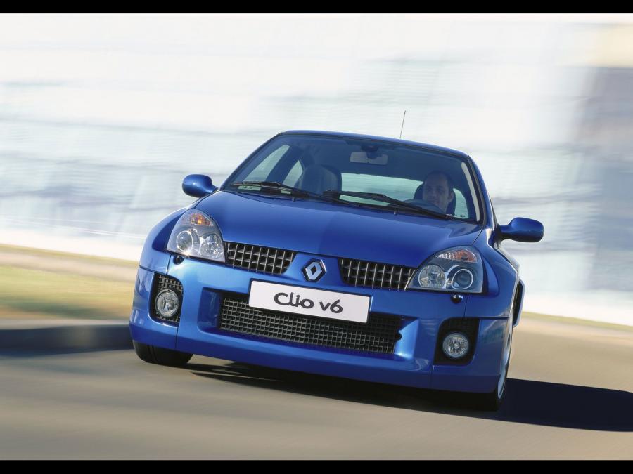 Renault Clio V6 2003 года  (фото 24 из 30)
